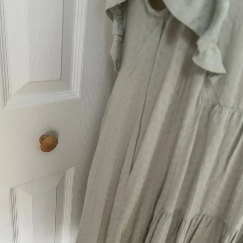 Light Gray Ruffle Sleeve Dress - Picture 4 of 7